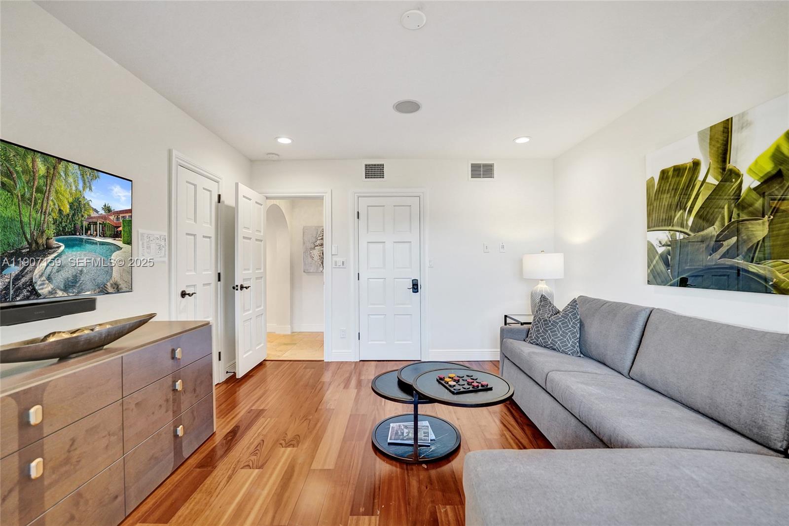 2035 NE 31st Ave Fort Lauderdale, FL 33305