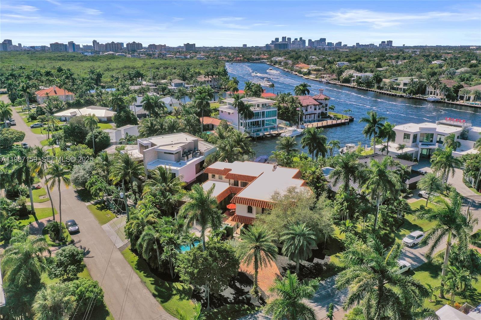 2035 NE 31st Ave Fort Lauderdale, FL 33305