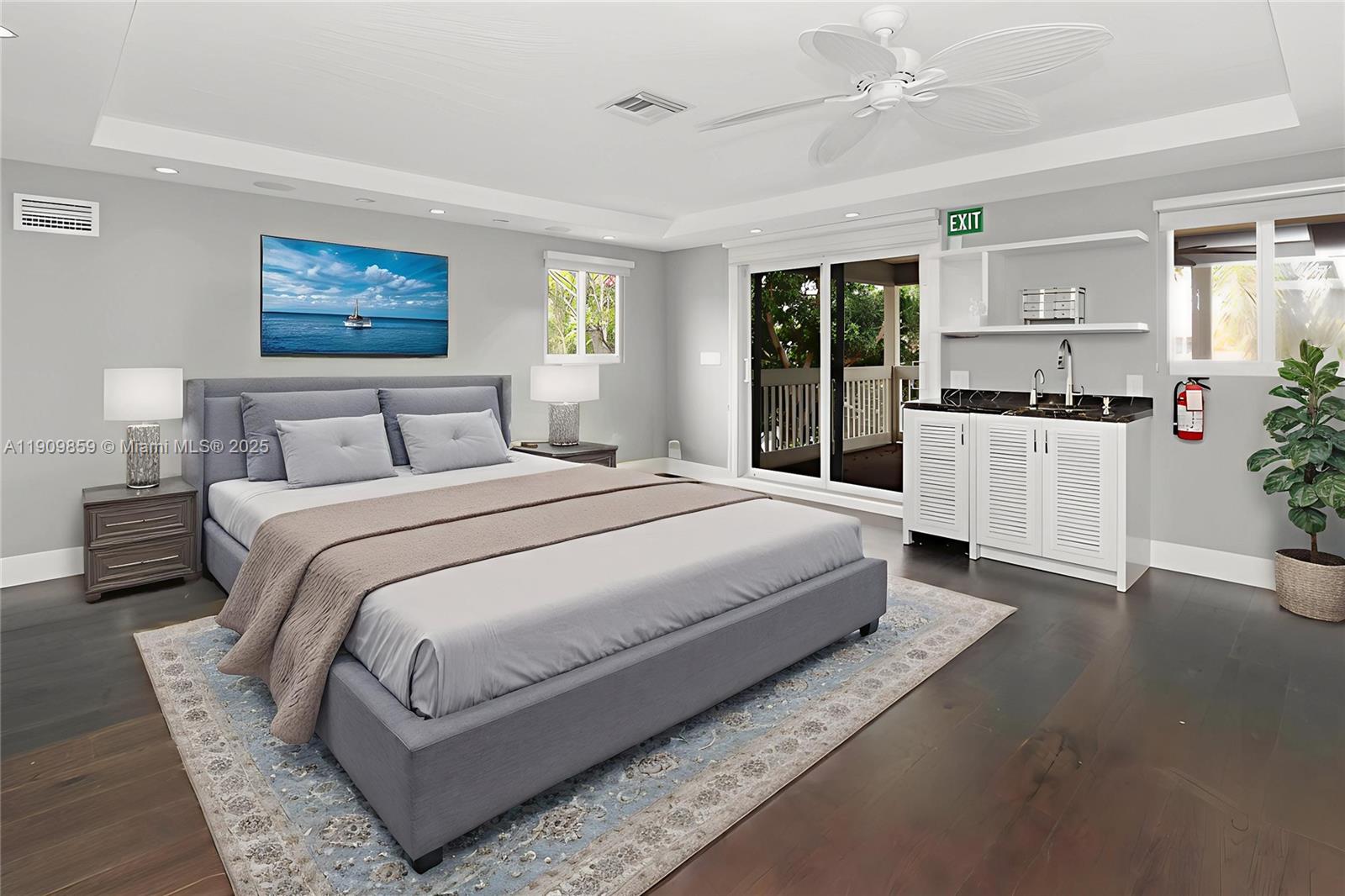 1108 Washington St Hollywood, FL 33019