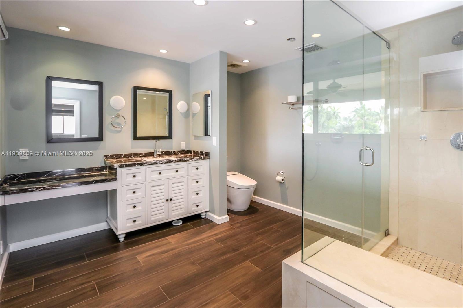 1108 Washington St Hollywood, FL 33019