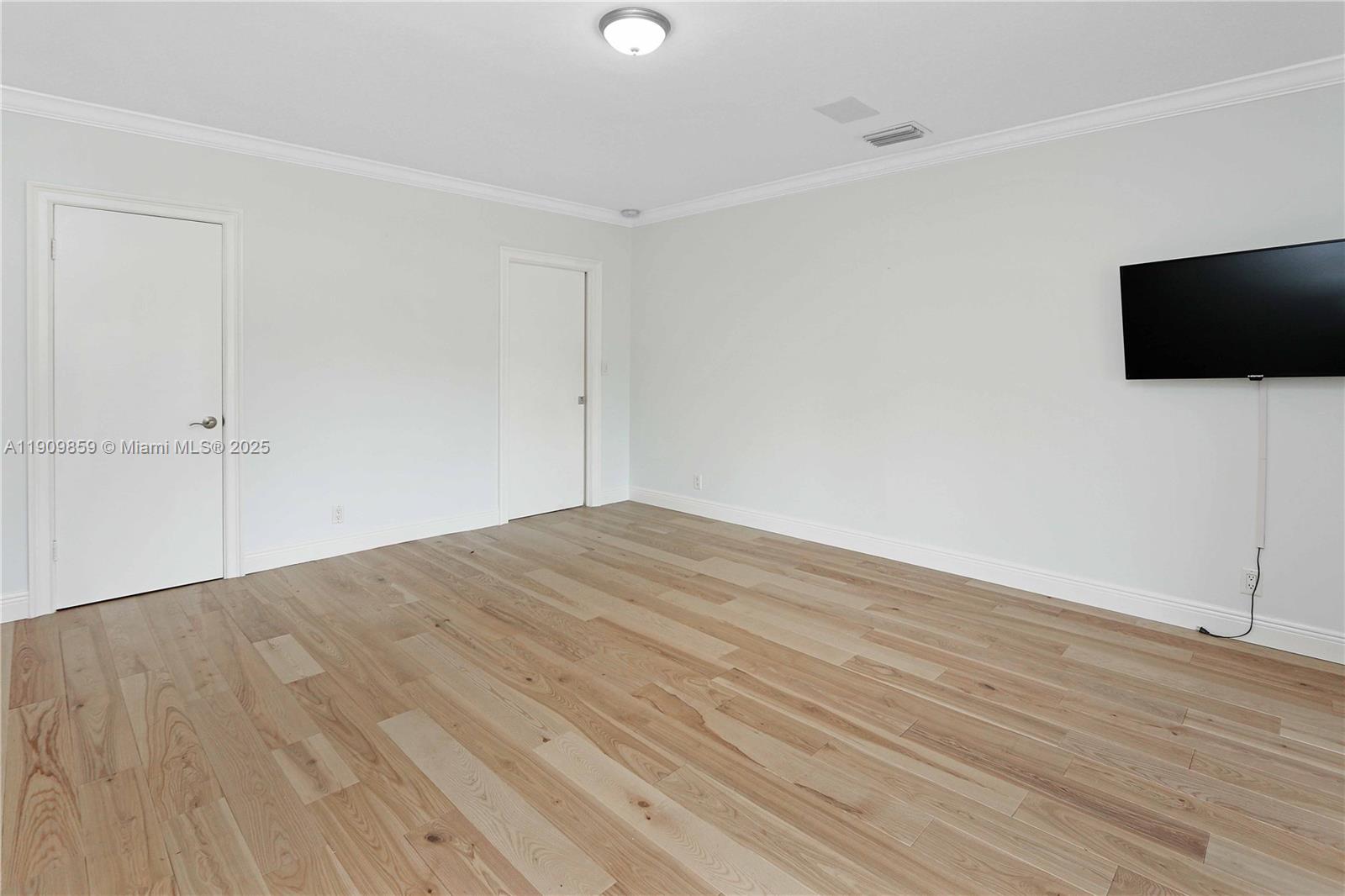 1108 Washington St Hollywood, FL 33019