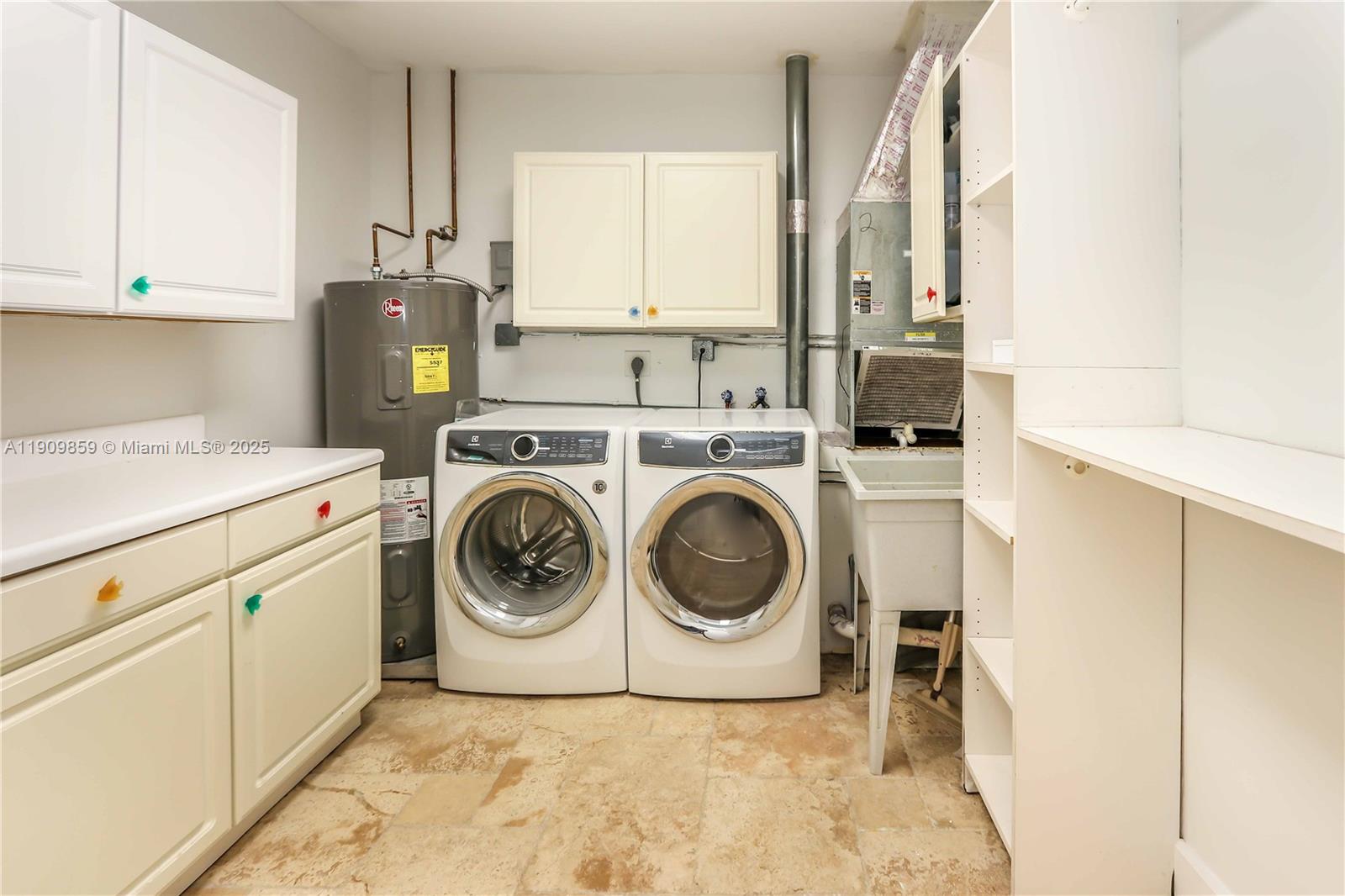 1108 Washington St Hollywood, FL 33019