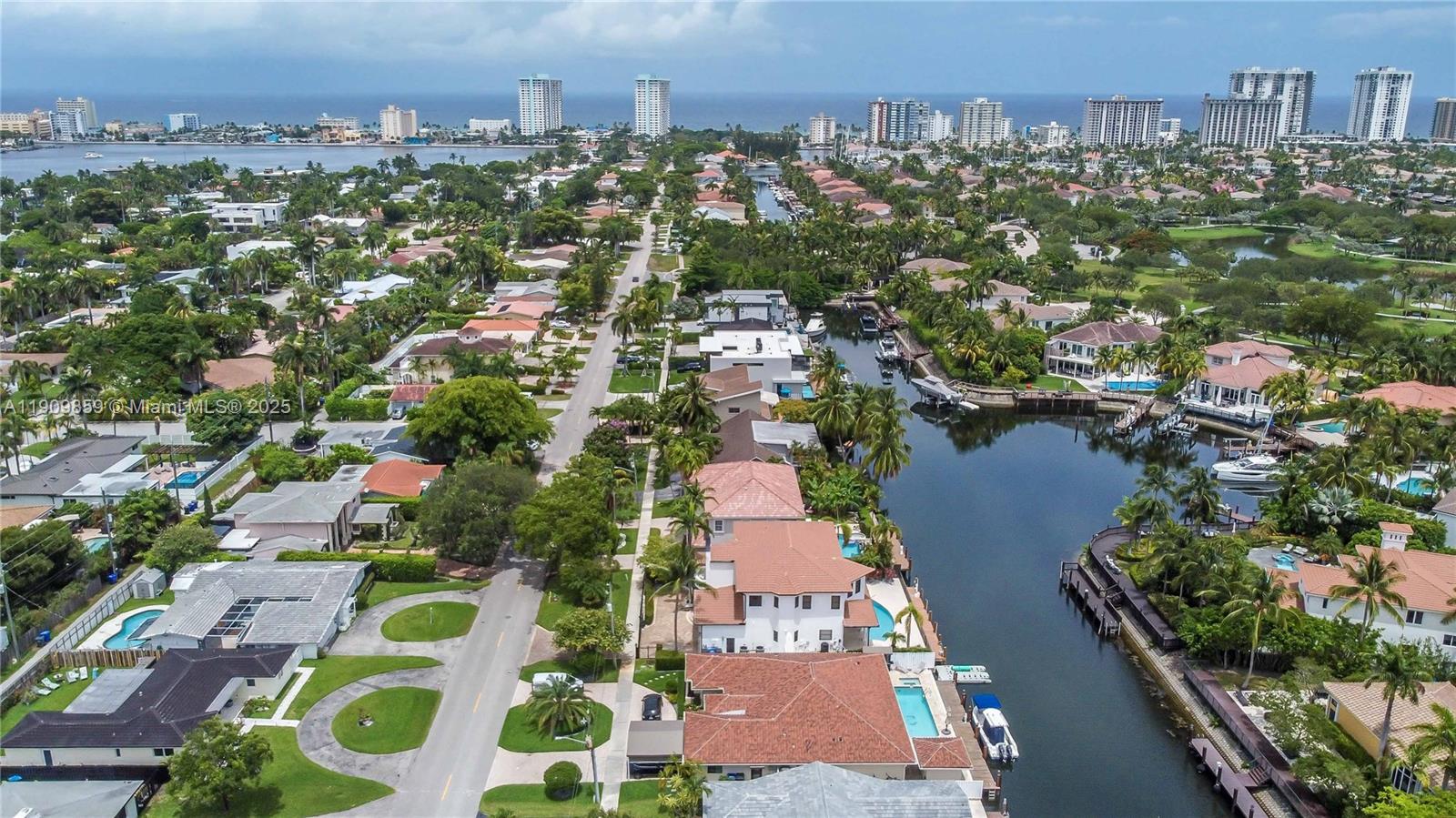 1108 Washington St Hollywood, FL 33019