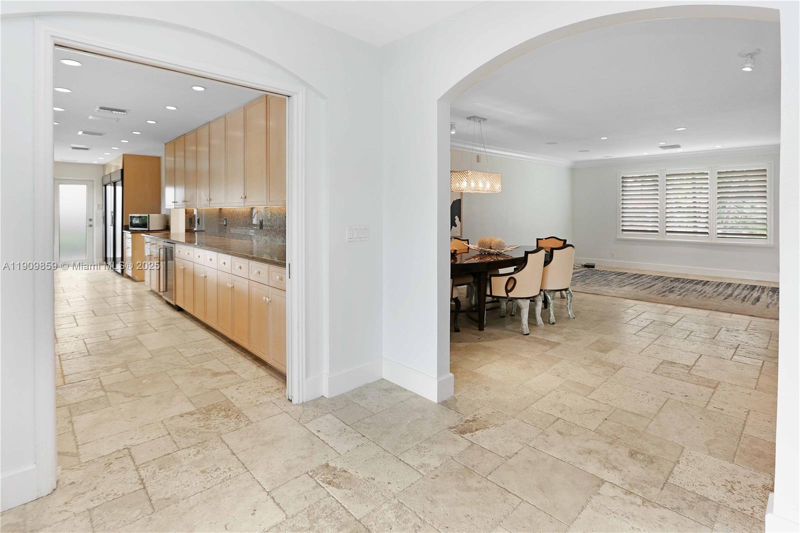 1108 Washington St Hollywood, FL 33019