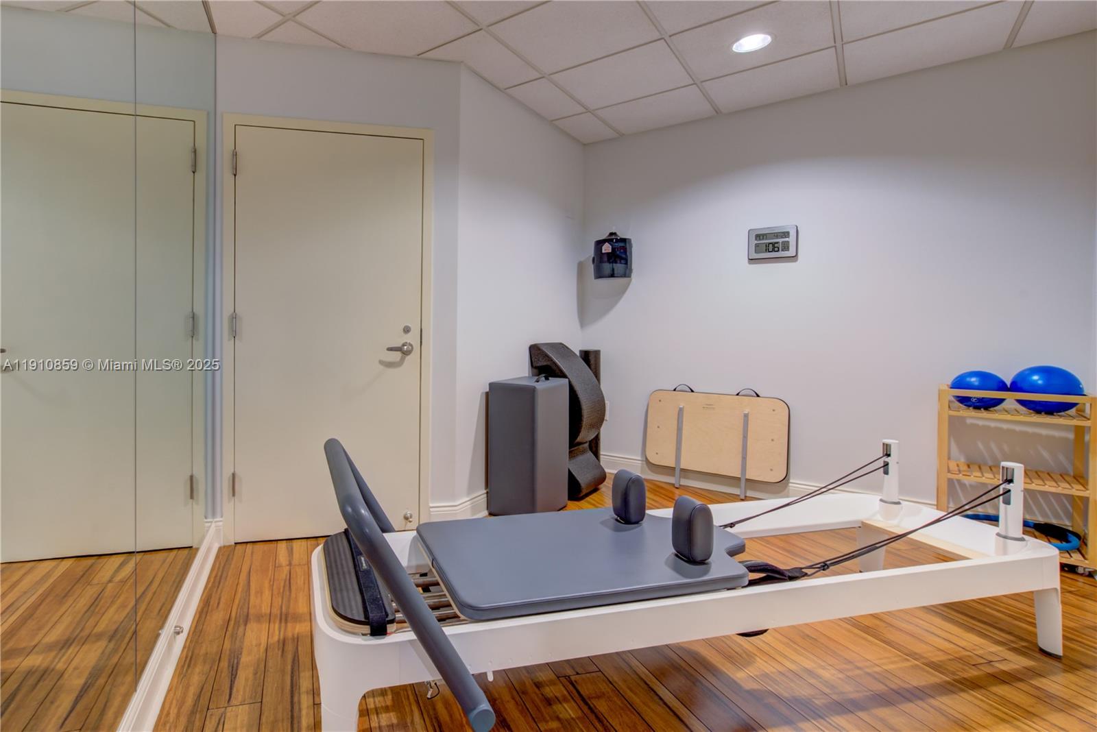 808 E Brickell Key Dr #2104 Miami, FL 33131