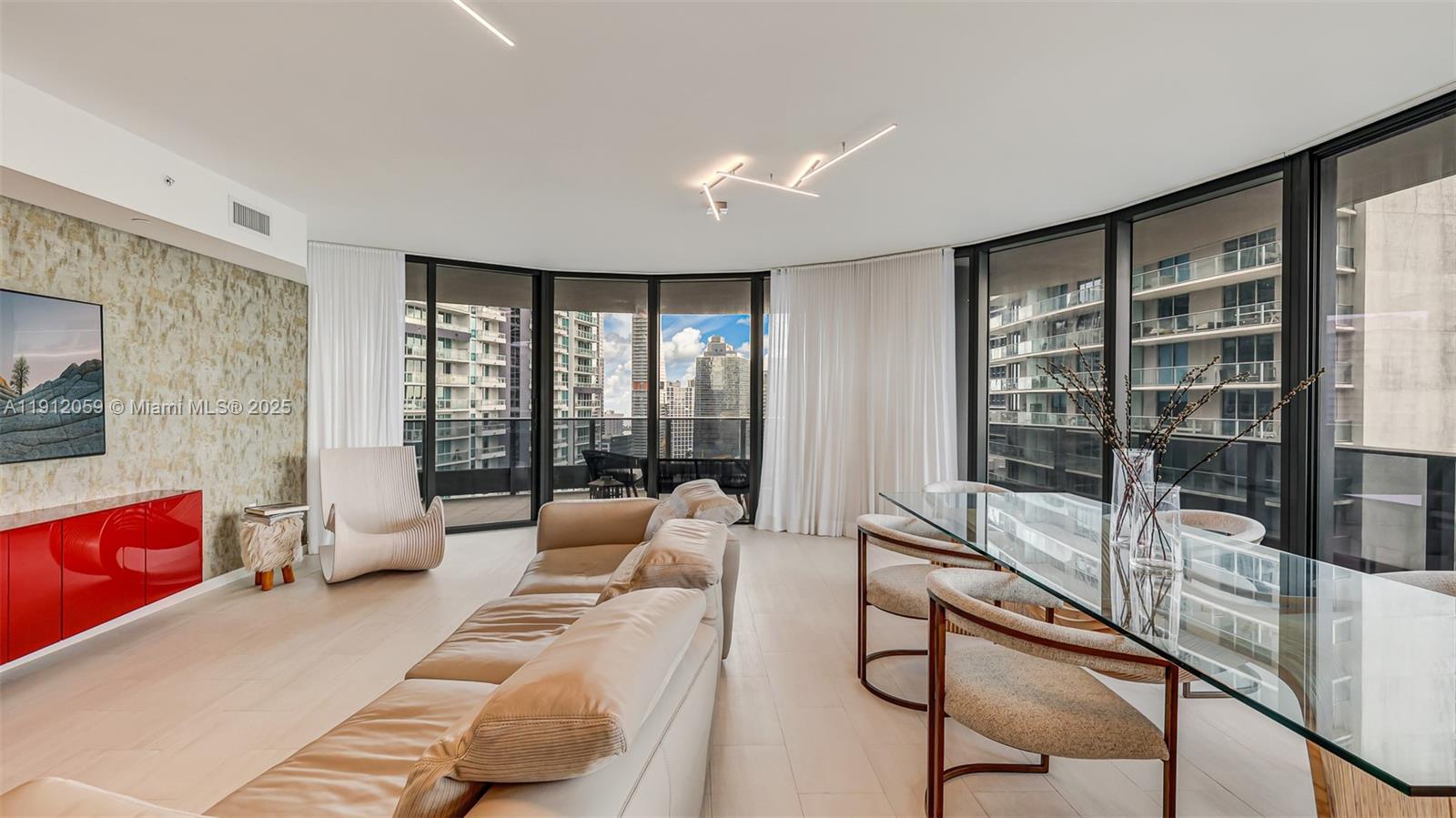 1000 Brickell Plz #3002 Miami, FL 33131