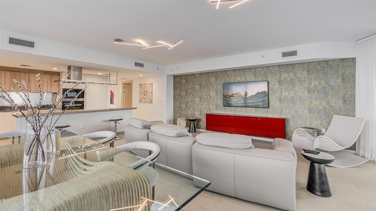 1000 Brickell Plz #3002 Miami, FL 33131