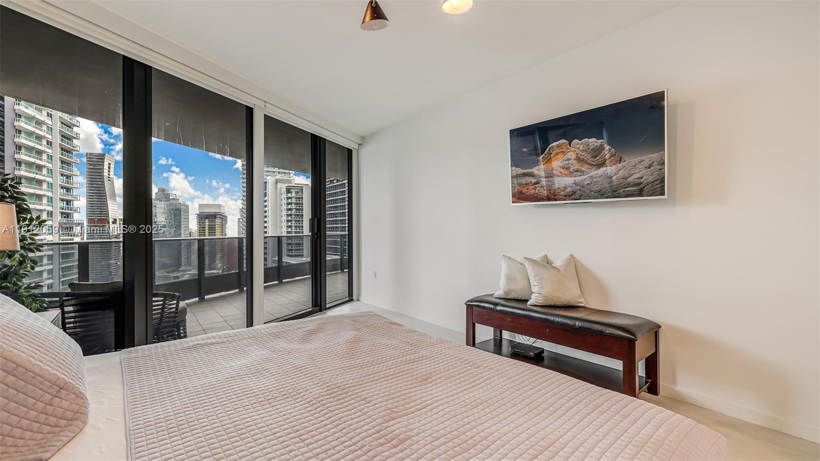 1000 Brickell Plz #3002 Miami, FL 33131