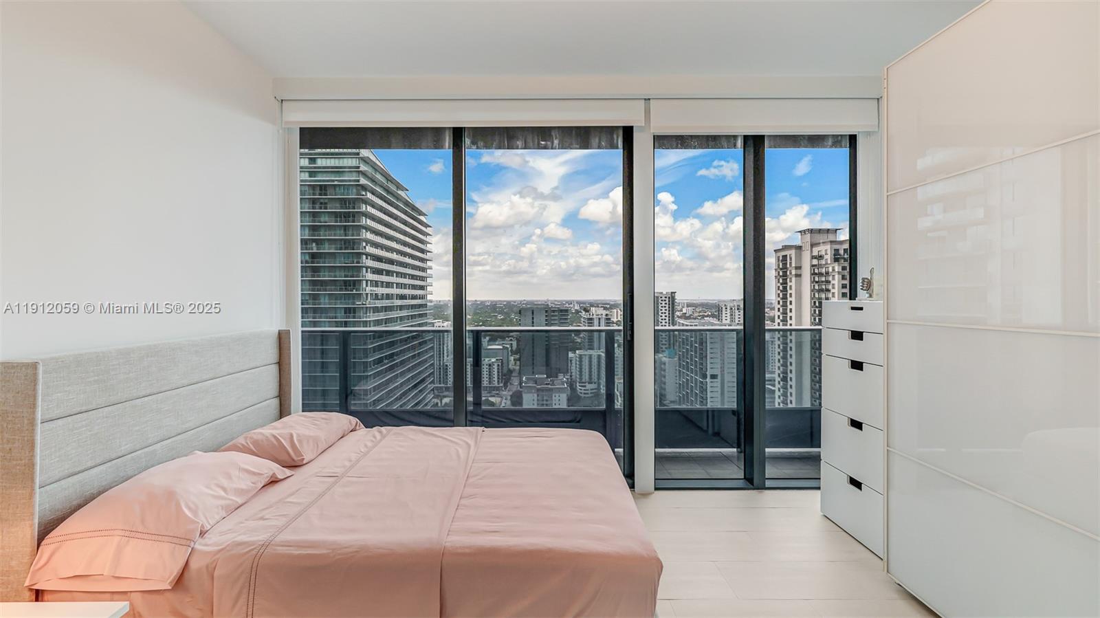 1000 Brickell Plz #3002 Miami, FL 33131