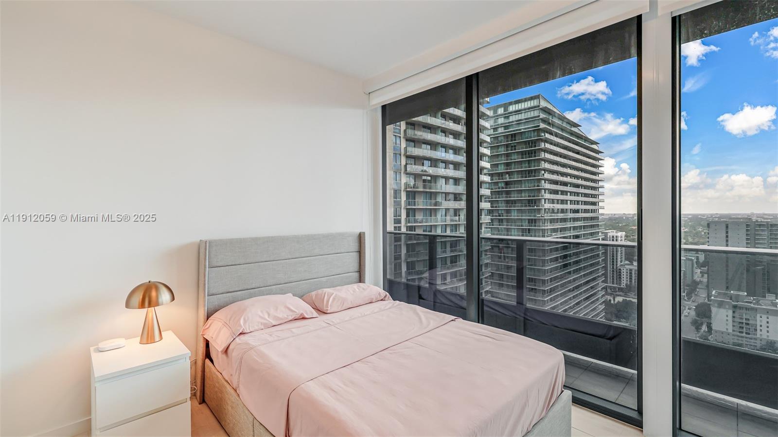 1000 Brickell Plz #3002 Miami, FL 33131