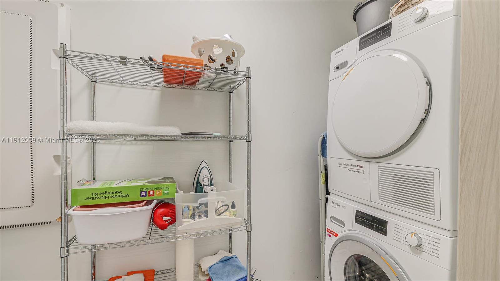 1000 Brickell Plz #3002 Miami, FL 33131