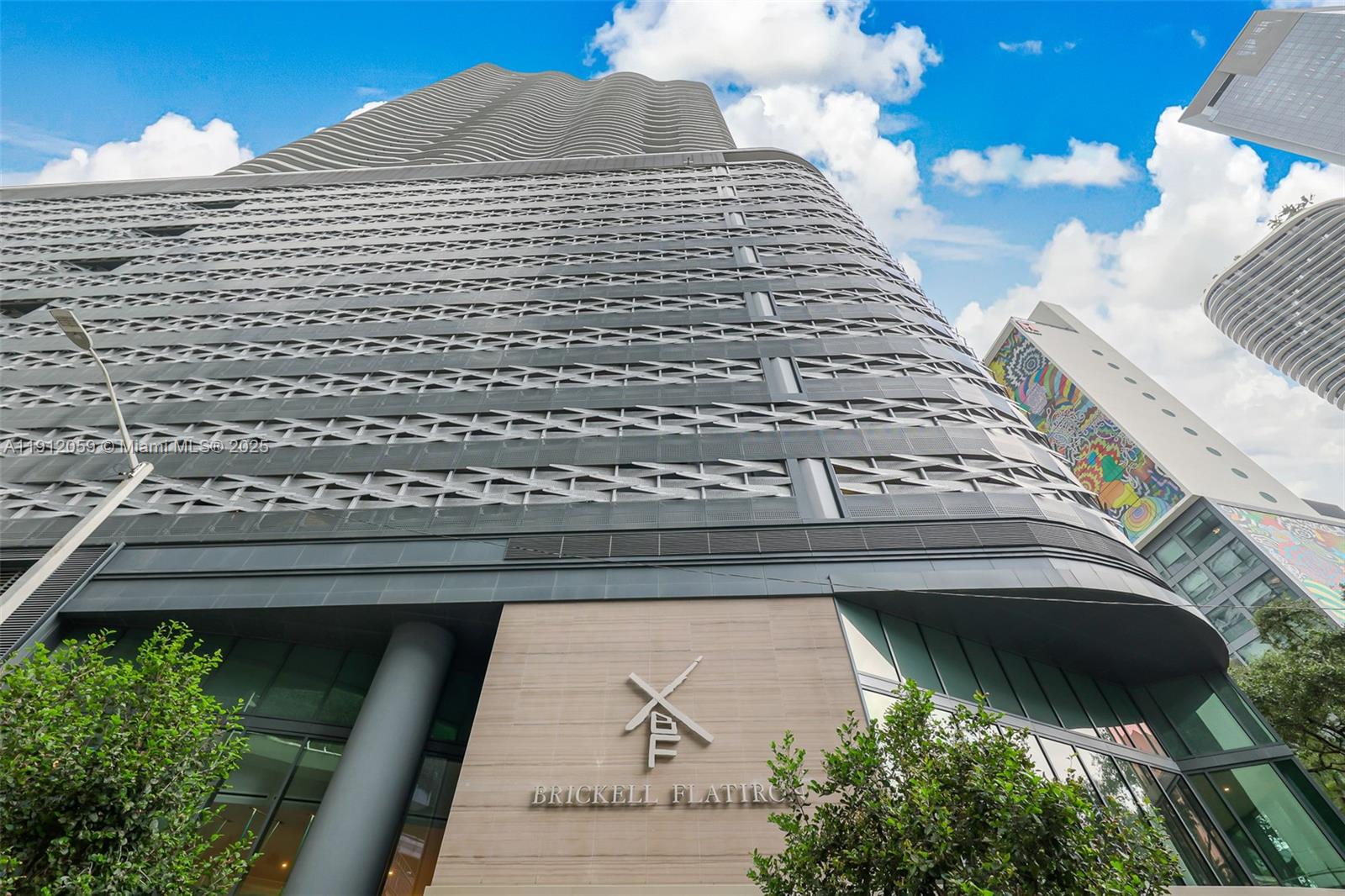 1000 Brickell Plz #3002 Miami, FL 33131