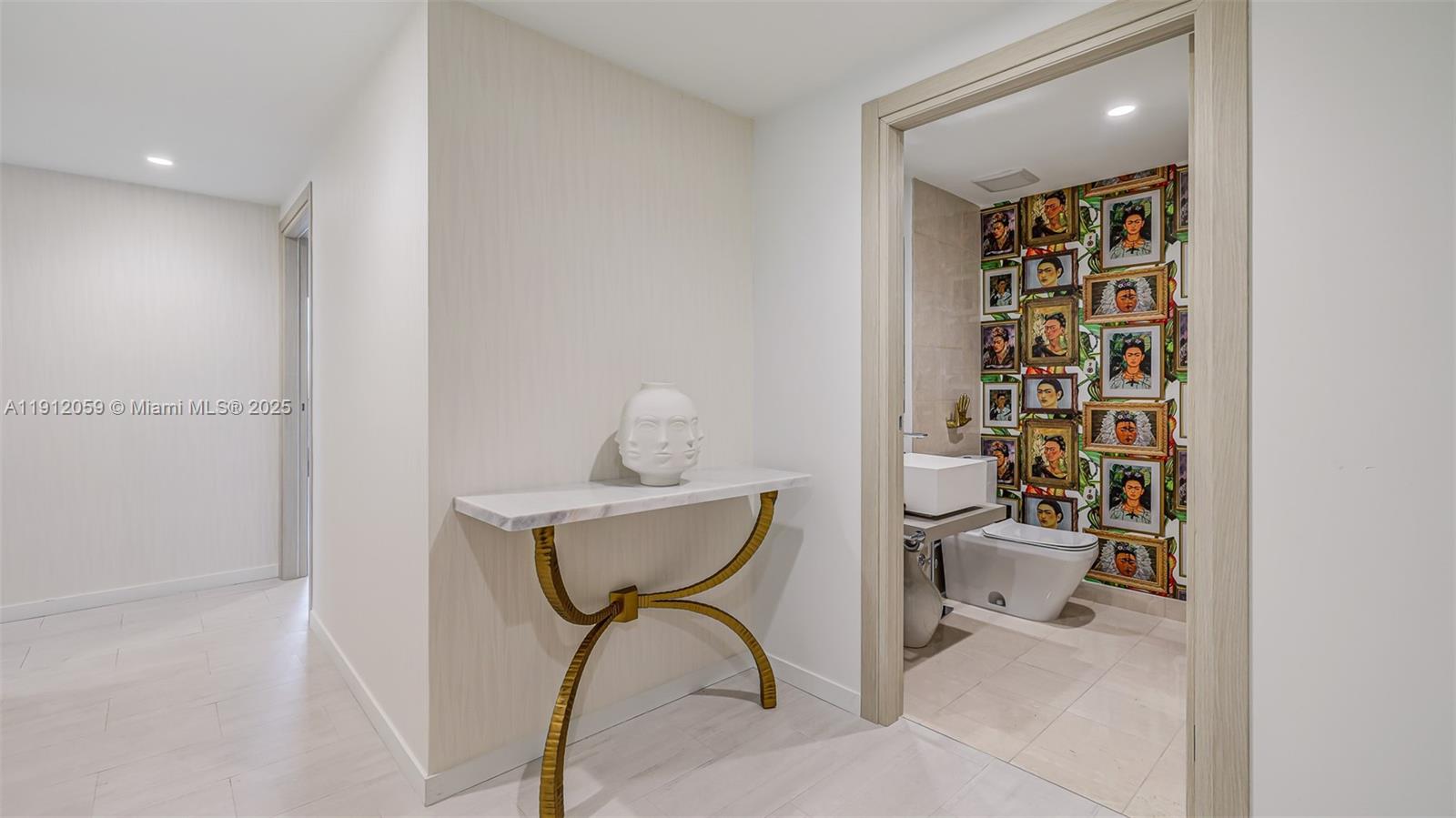 1000 Brickell Plz #3002 Miami, FL 33131