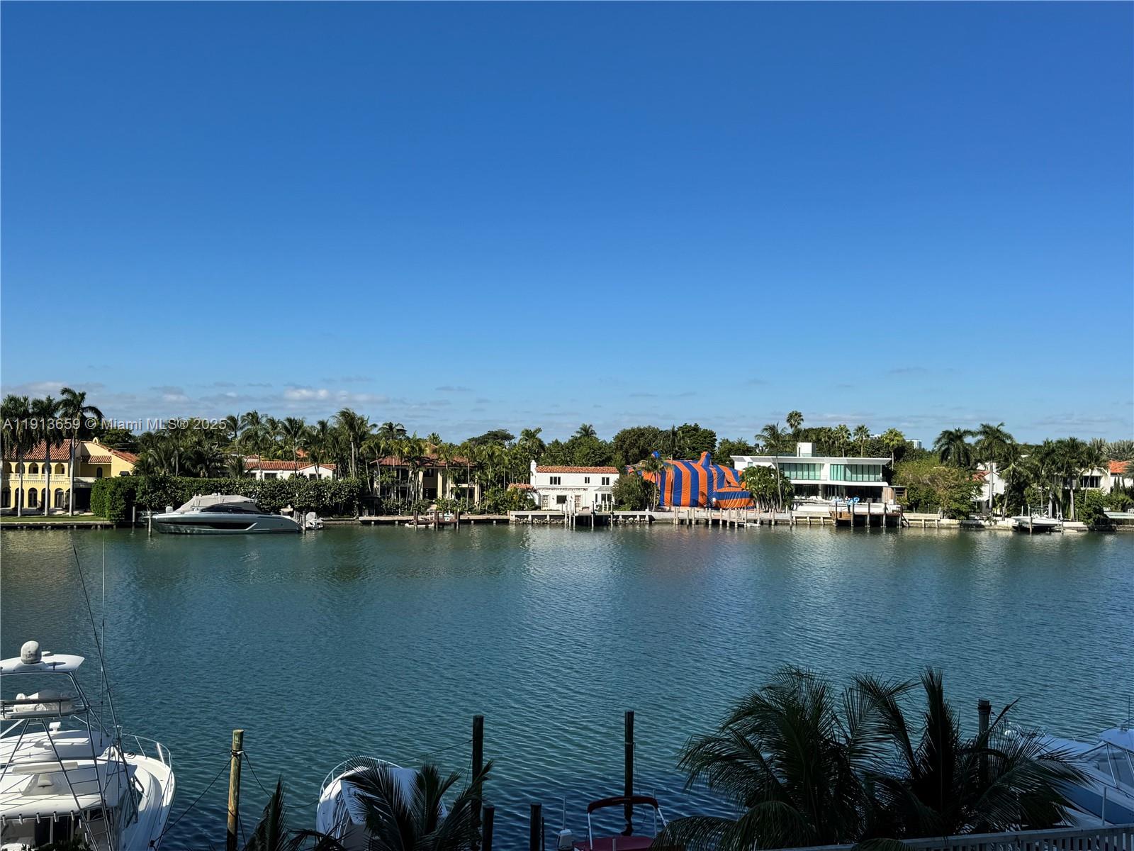 5600 Collins Ave #4H