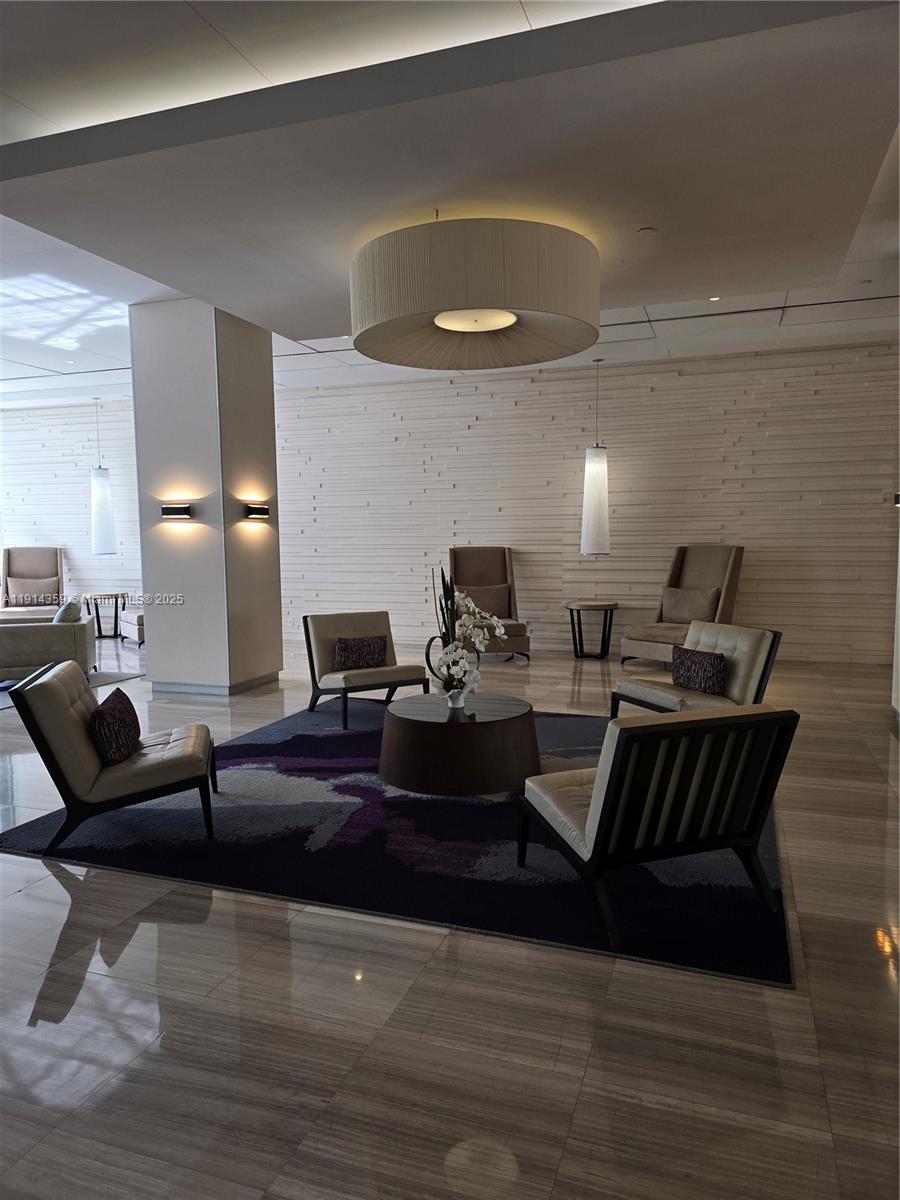 image Arlen House East31