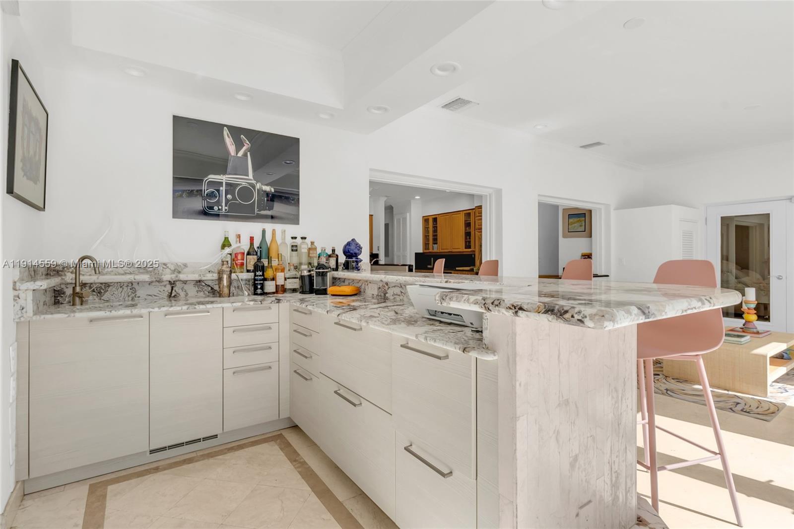 5794 SW 76th Ter South Miami, FL 33143