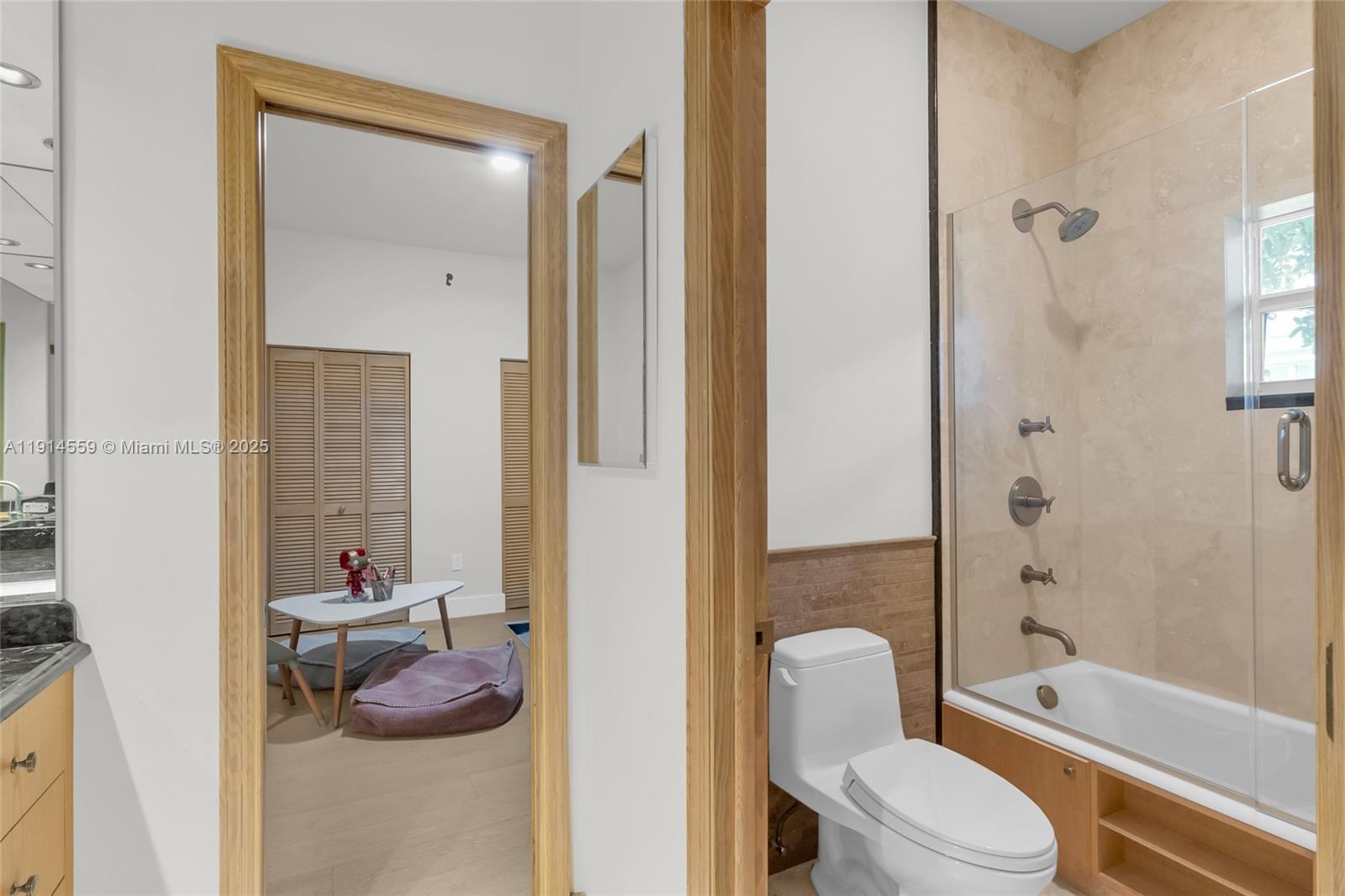 5794 SW 76th Ter South Miami, FL 33143