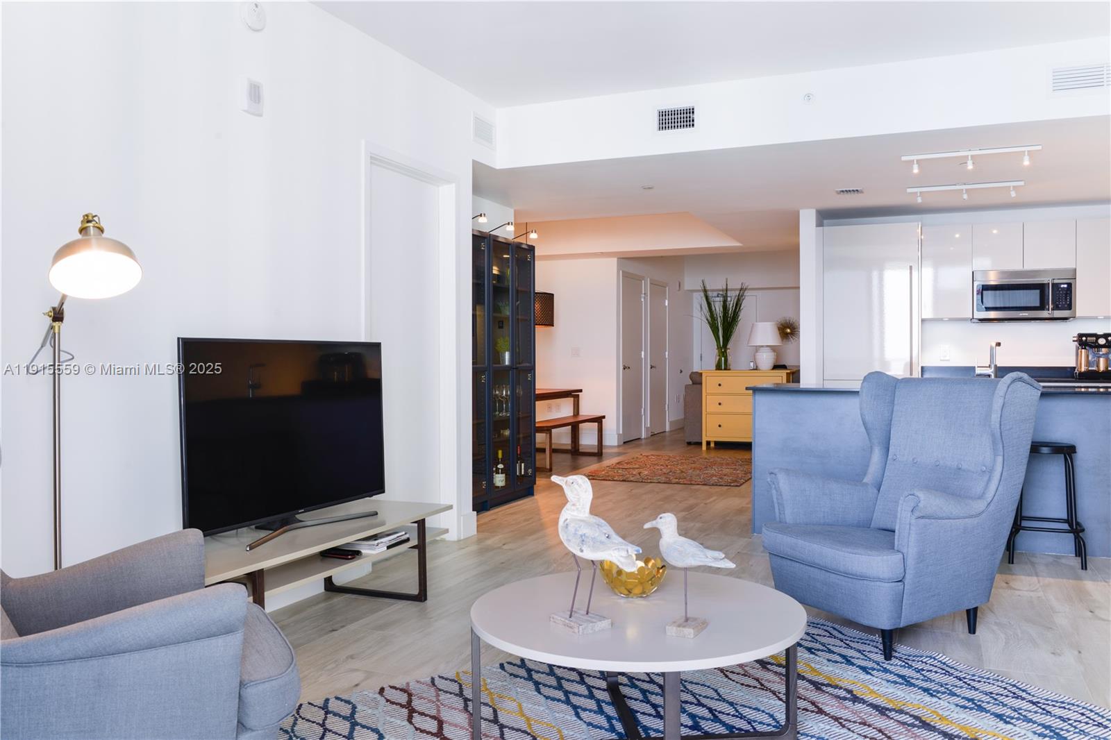 image 1010 Brickell Condo8