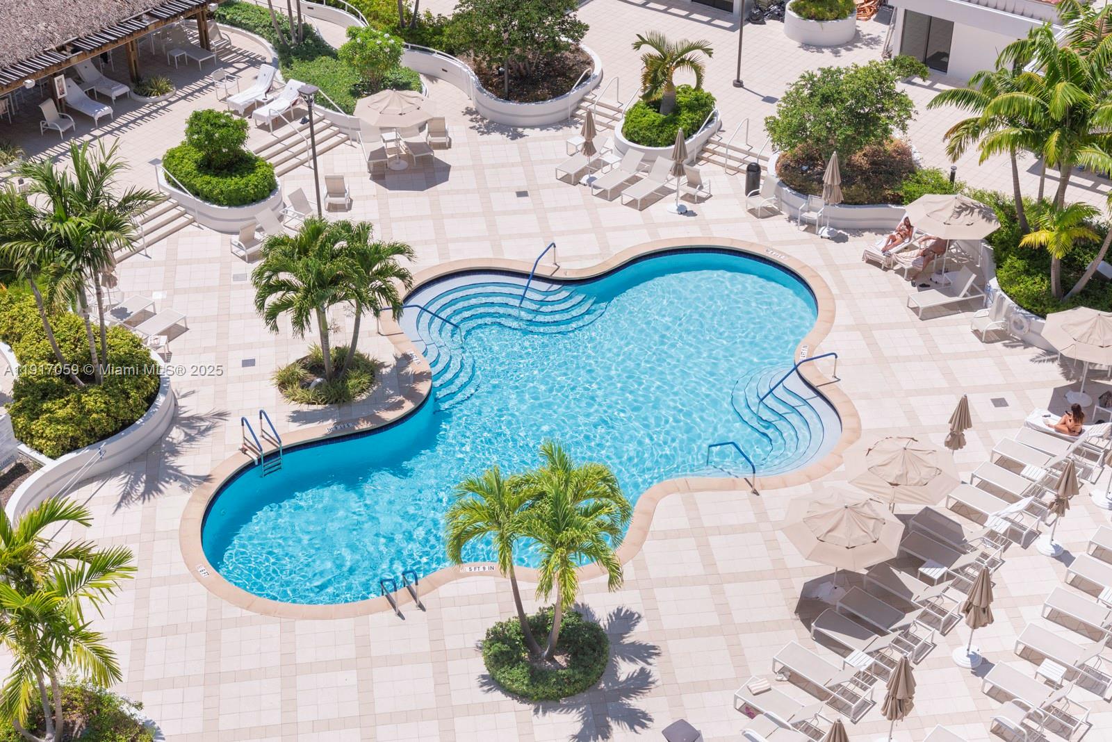 image Hamptons West Condo16