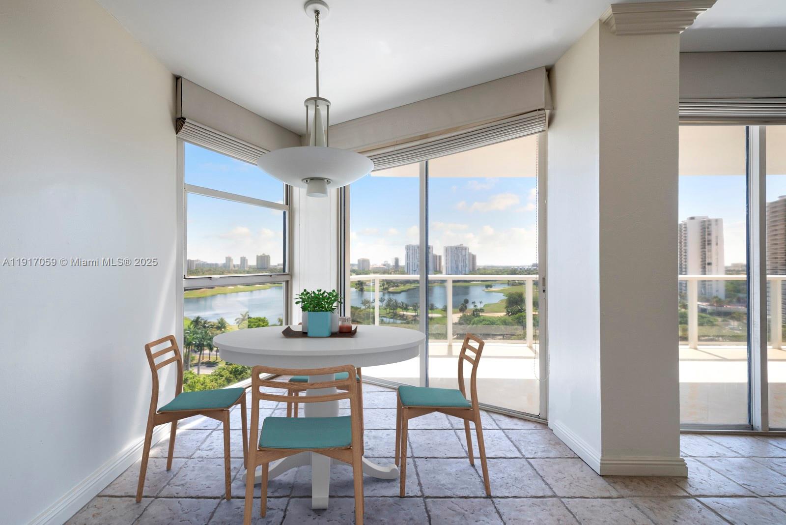 image Hamptons West Condo21