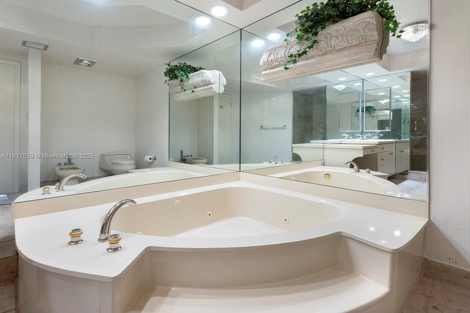 image Hamptons West Condo25