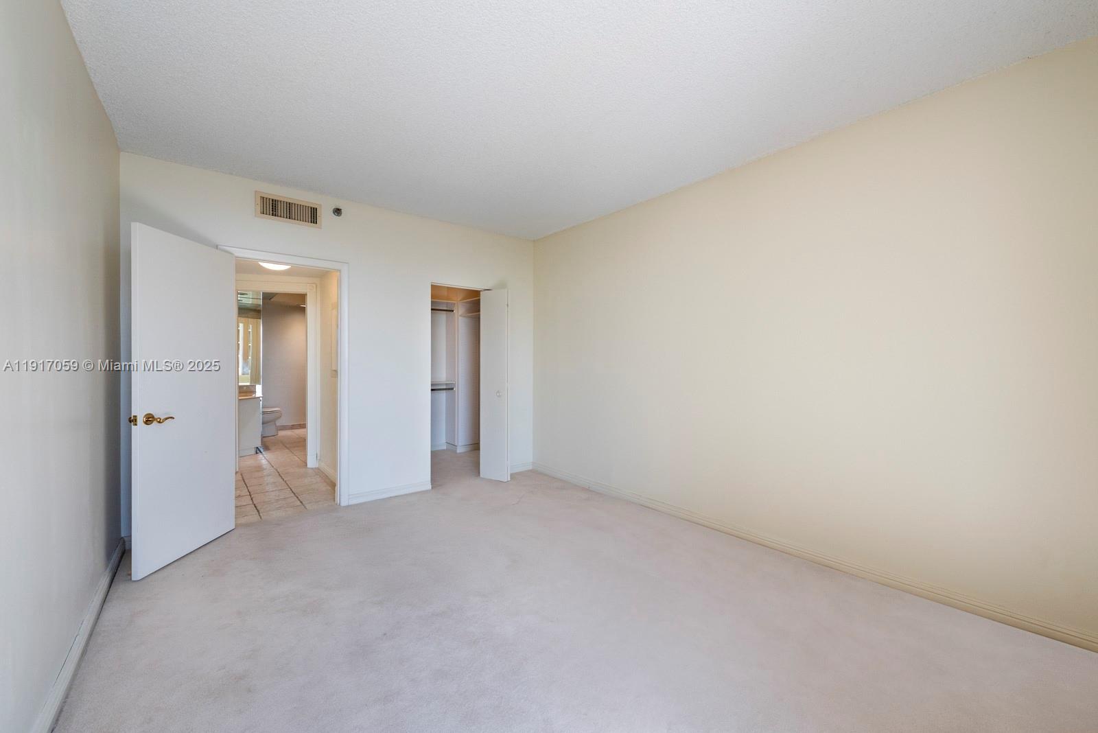 image Hamptons West Condo31