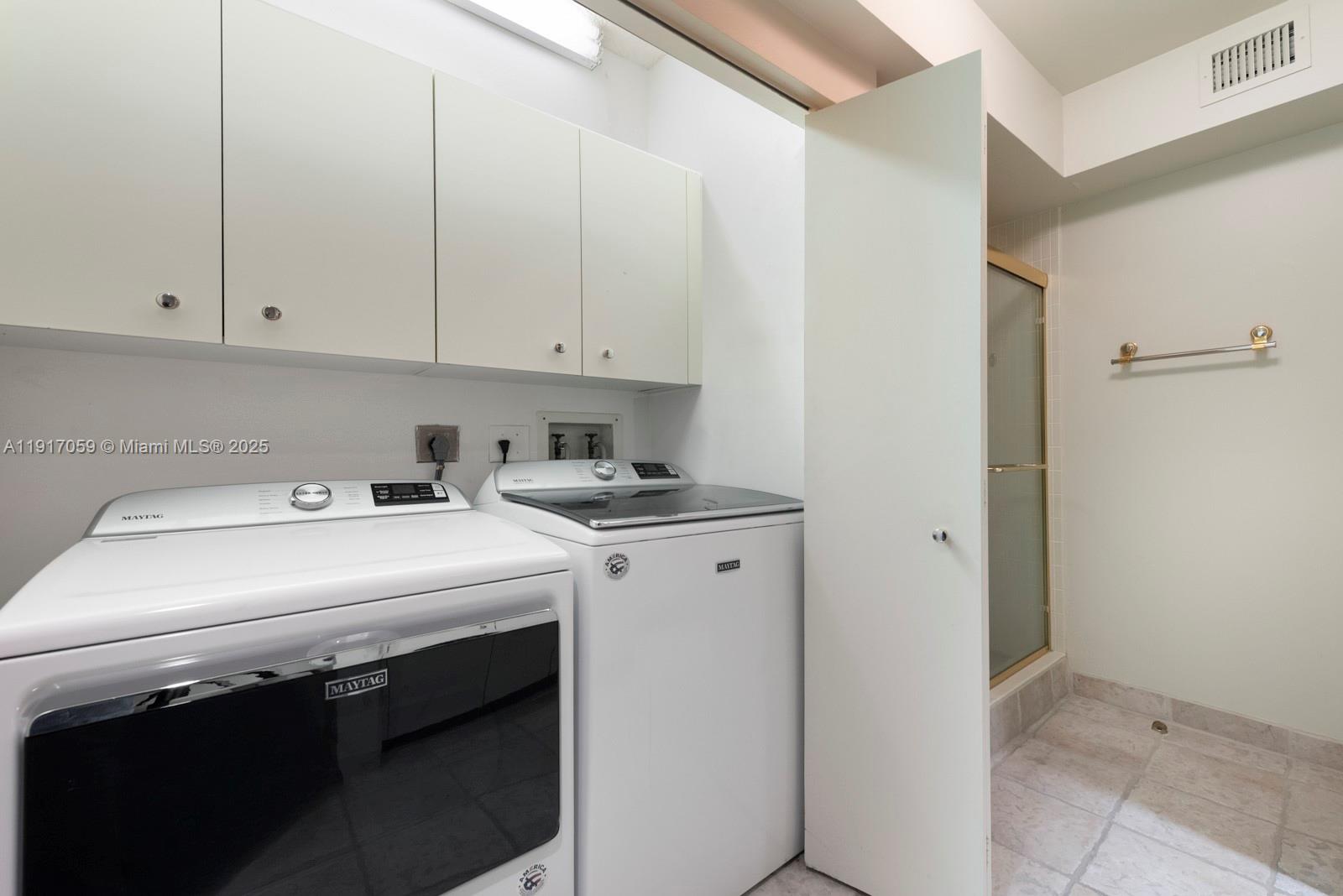 image Hamptons West Condo34