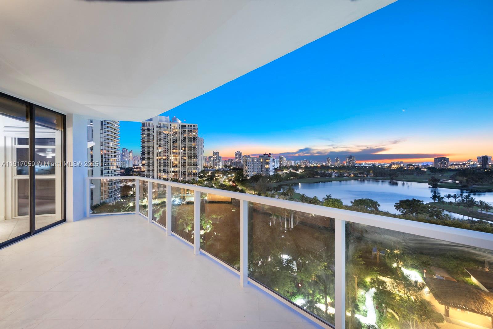 image Hamptons West Condo39