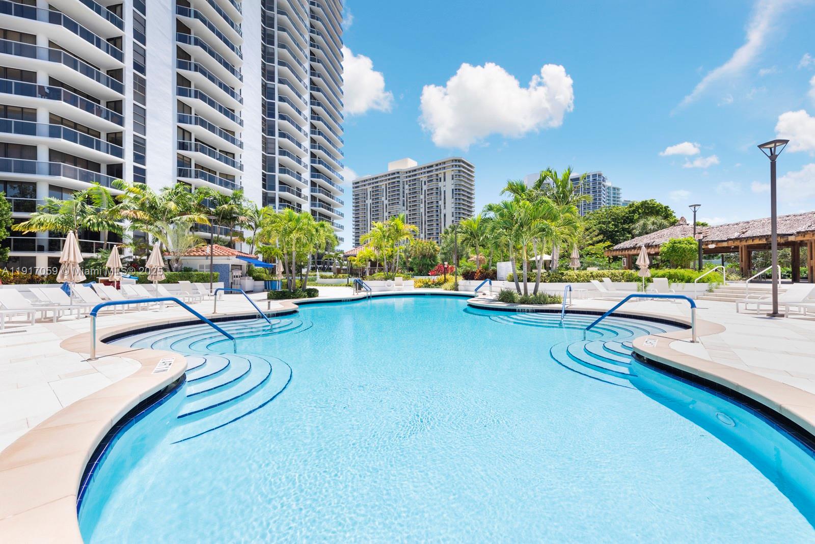 image Hamptons West Condo70