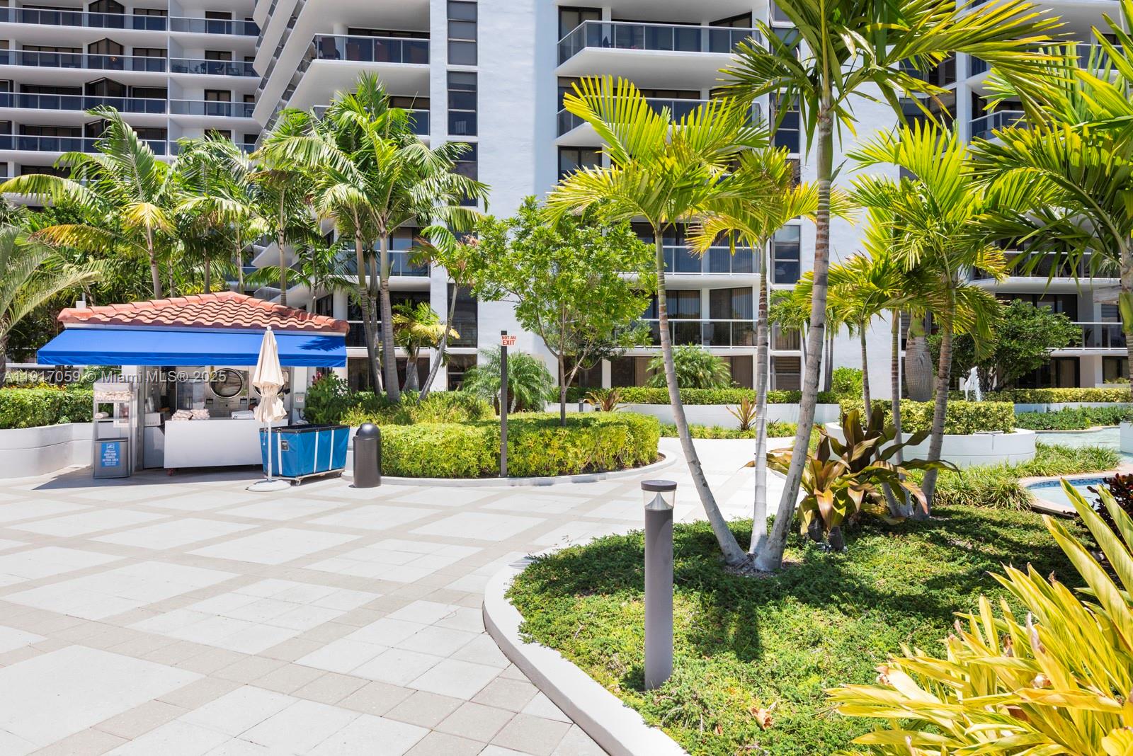 image Hamptons West Condo73