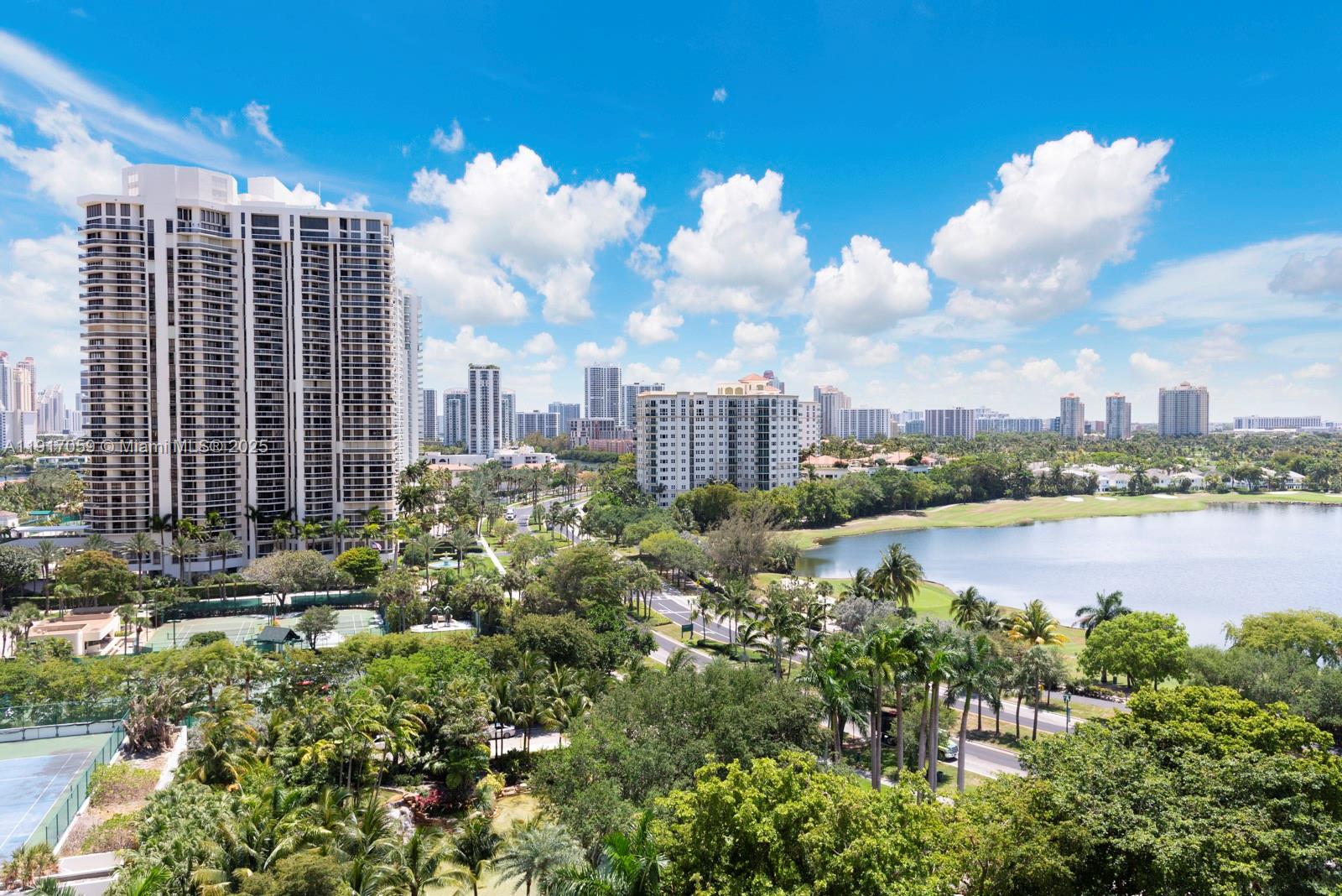 image Hamptons West Condo8