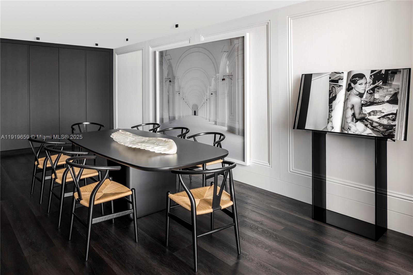 1040 Biscayne Blvd #2202 Miami, FL 33132