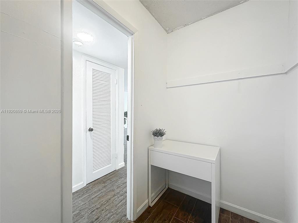 7133 Bay Dr #705 Miami Beach, FL 33141