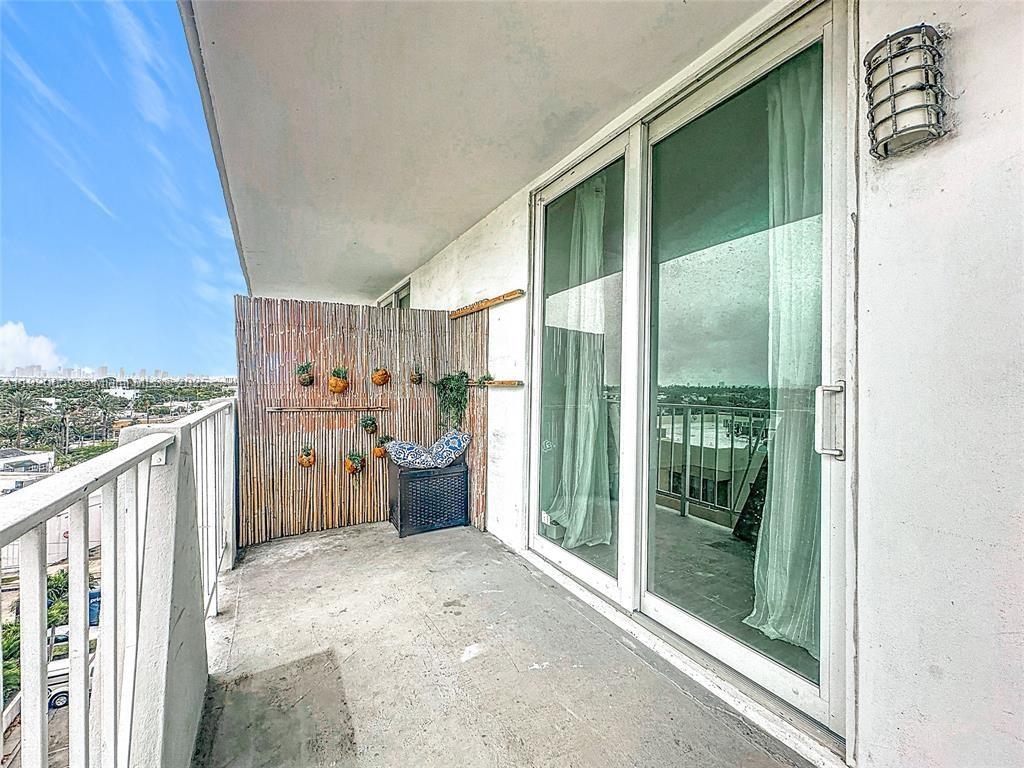 7133 Bay Dr #705 Miami Beach, FL 33141