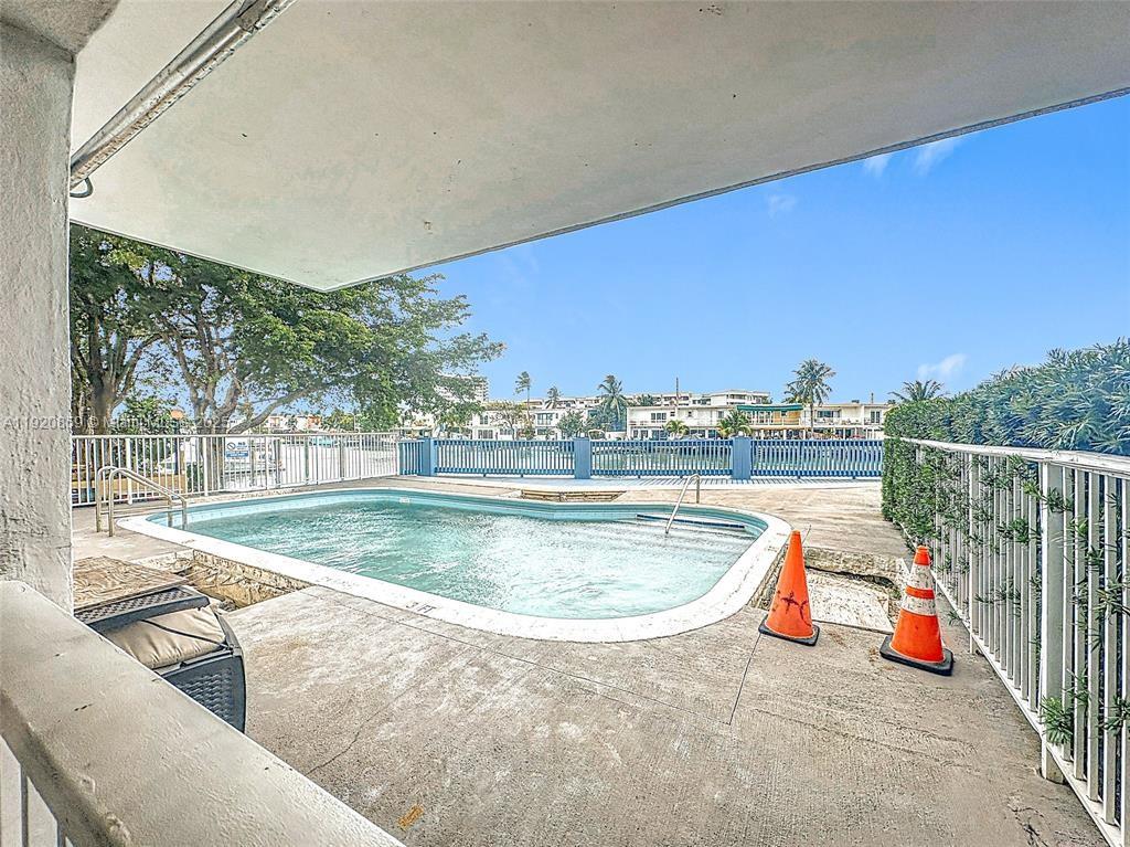 7133 Bay Dr #705 Miami Beach, FL 33141