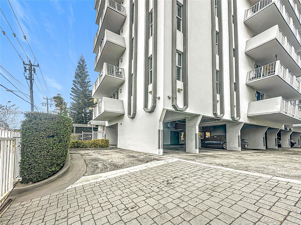 7133 Bay Dr #705 Miami Beach, FL 33141