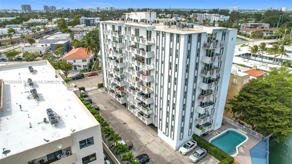 7133 Bay Dr #705 Miami Beach, FL 33141
