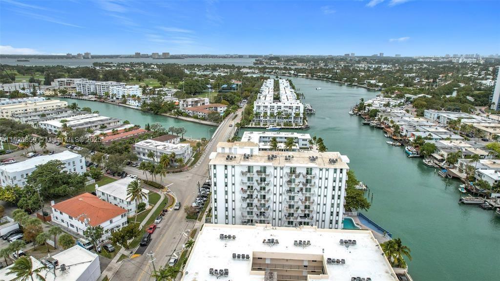 7133 Bay Dr #705 Miami Beach, FL 33141