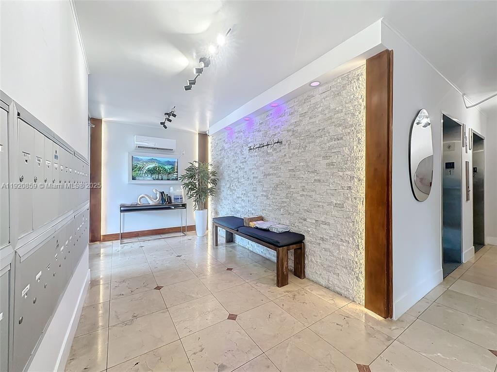 7133 Bay Dr #705 Miami Beach, FL 33141