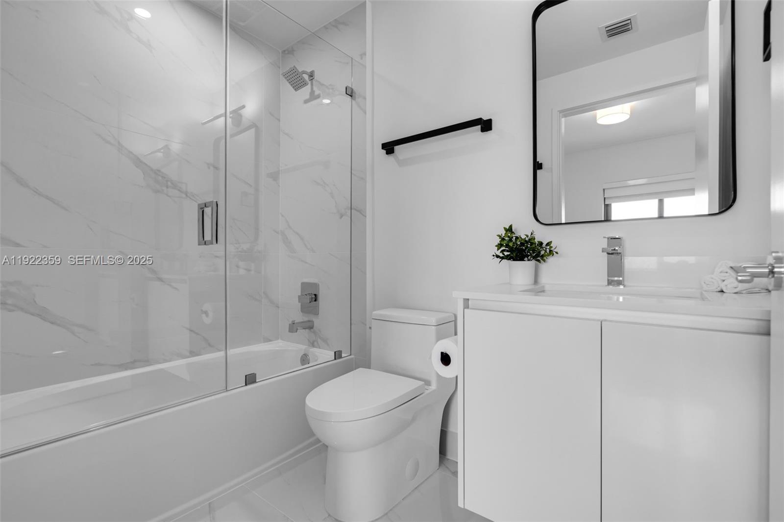 700 NE 24th St #2003 Miami, FL 33137