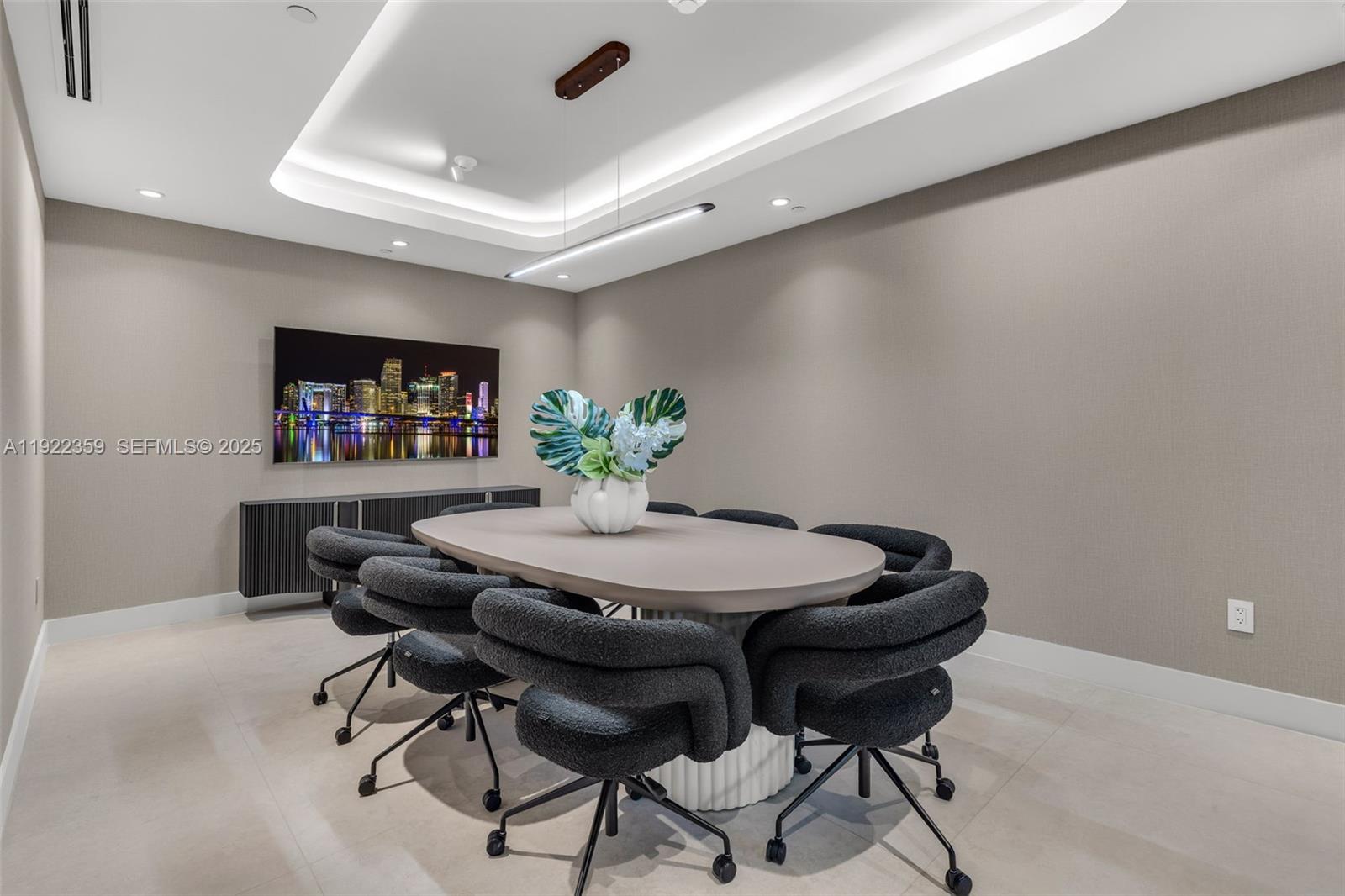 700 NE 24th St #2003 Miami, FL 33137