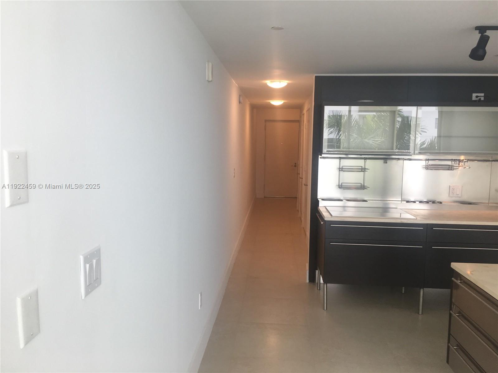 6000 Collins Ave #521 Miami Beach, FL 33140