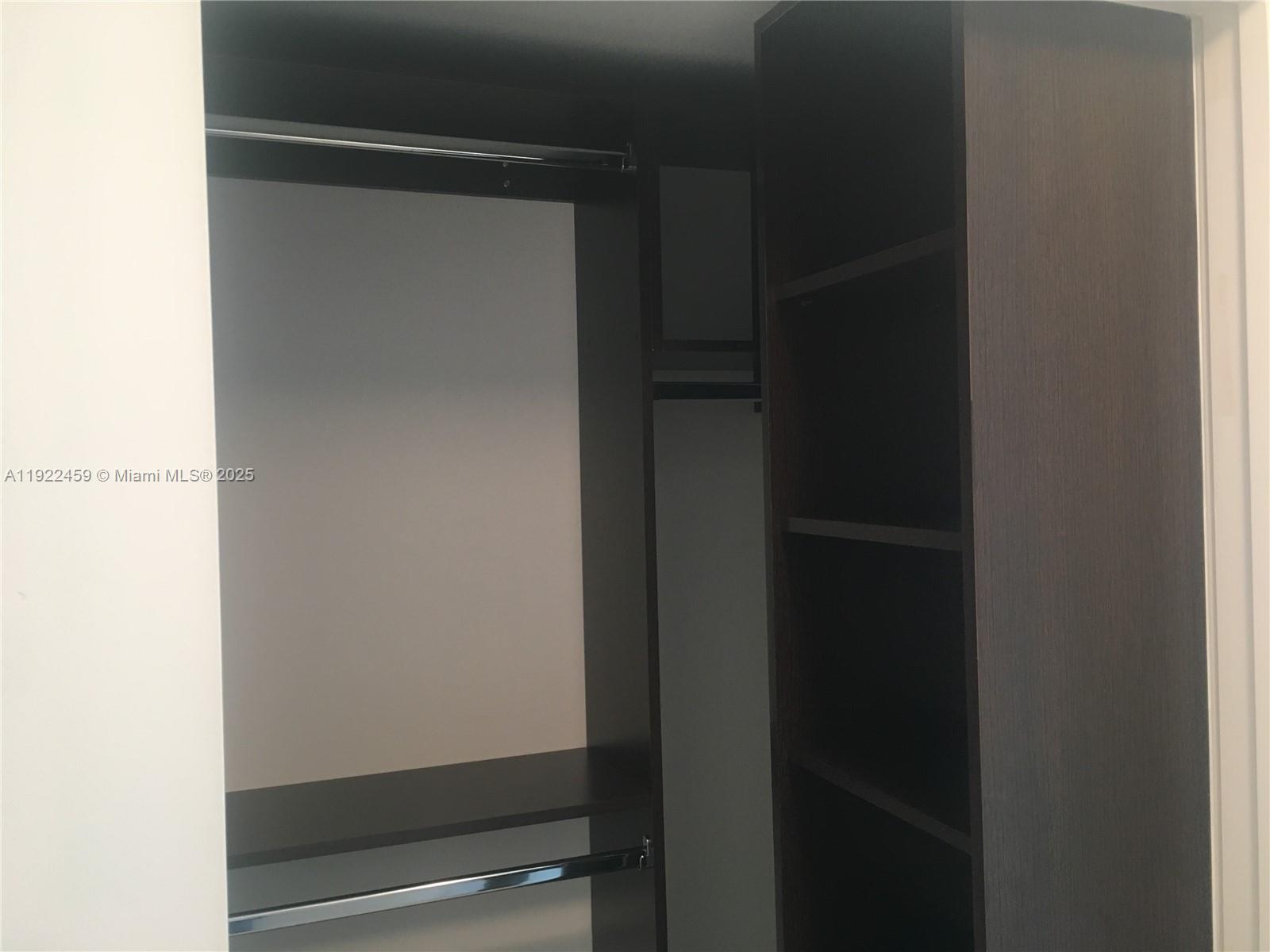 6000 Collins Ave #521 Miami Beach, FL 33140