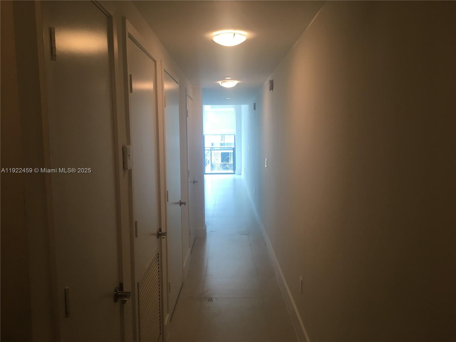 6000 Collins Ave #521 Miami Beach, FL 33140