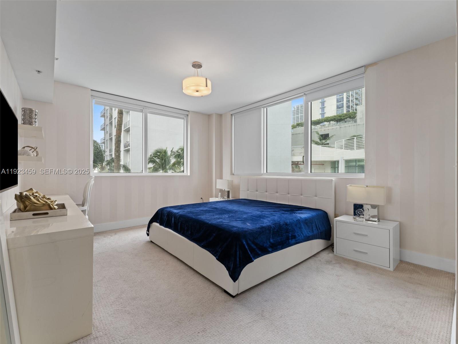 image Vizcayne South12