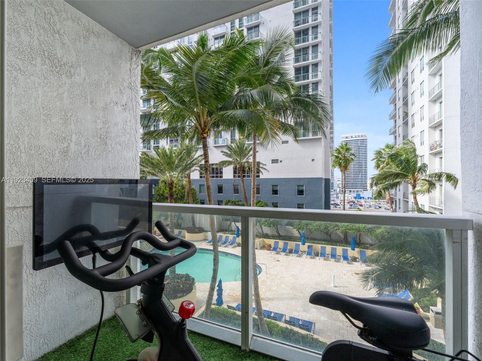 image Vizcayne South19