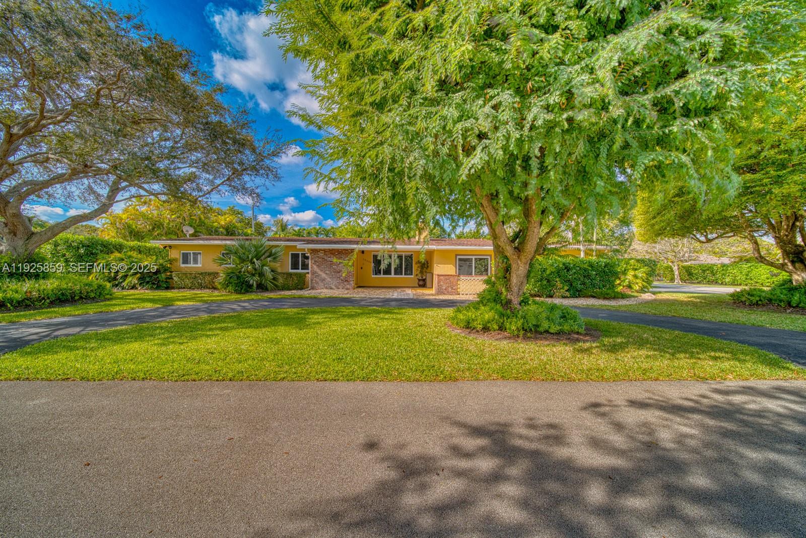 13400 SW 78th Ct Pinecrest, FL 33156