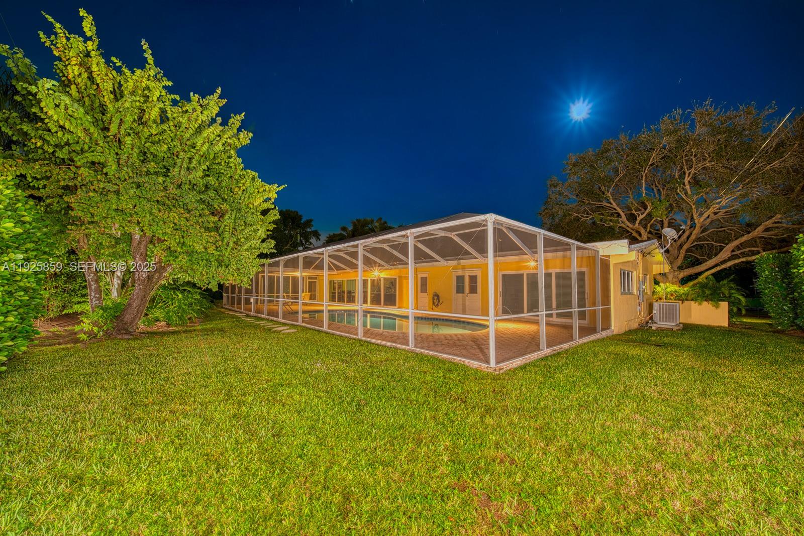 13400 SW 78th Ct Pinecrest, FL 33156