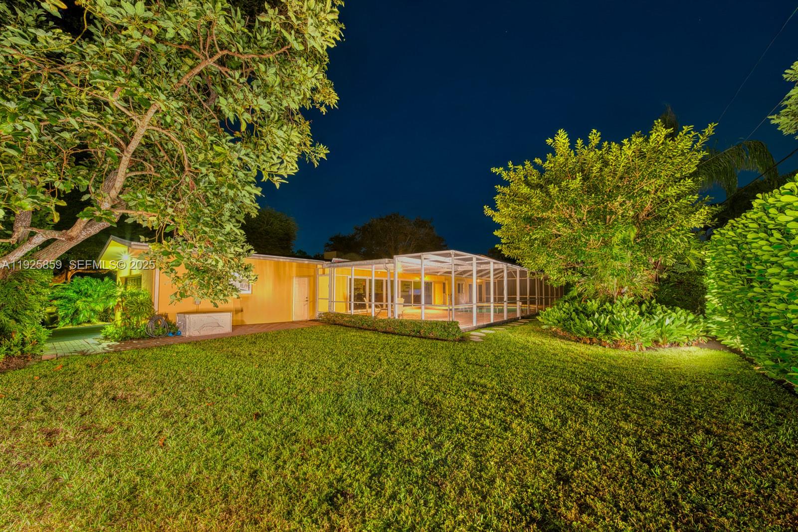 13400 SW 78th Ct Pinecrest, FL 33156