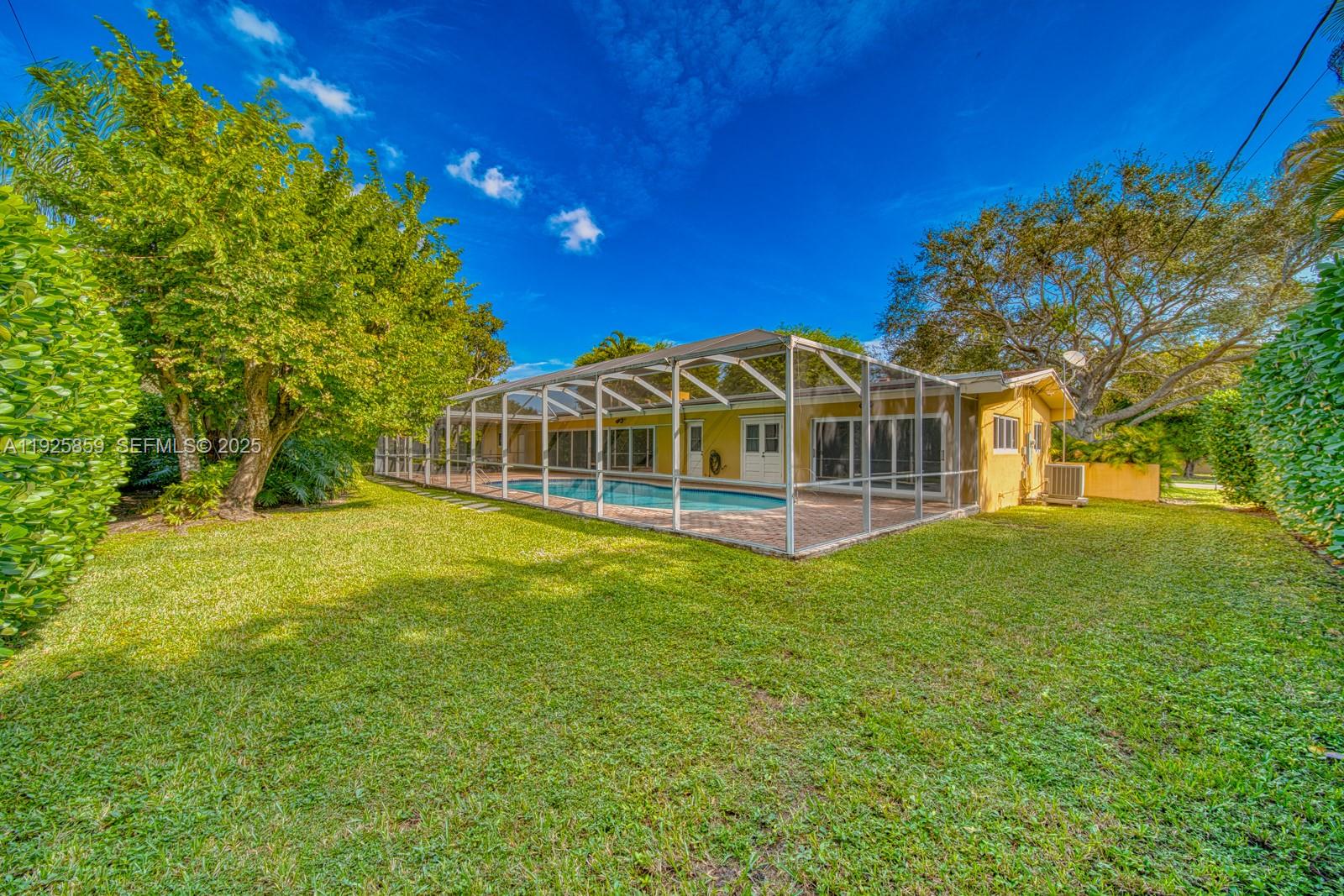 13400 SW 78th Ct Pinecrest, FL 33156